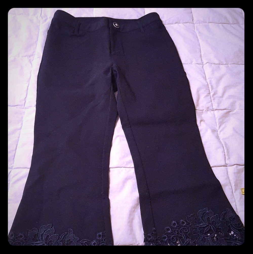 Black Causal Lace Flared Pants with Pockets